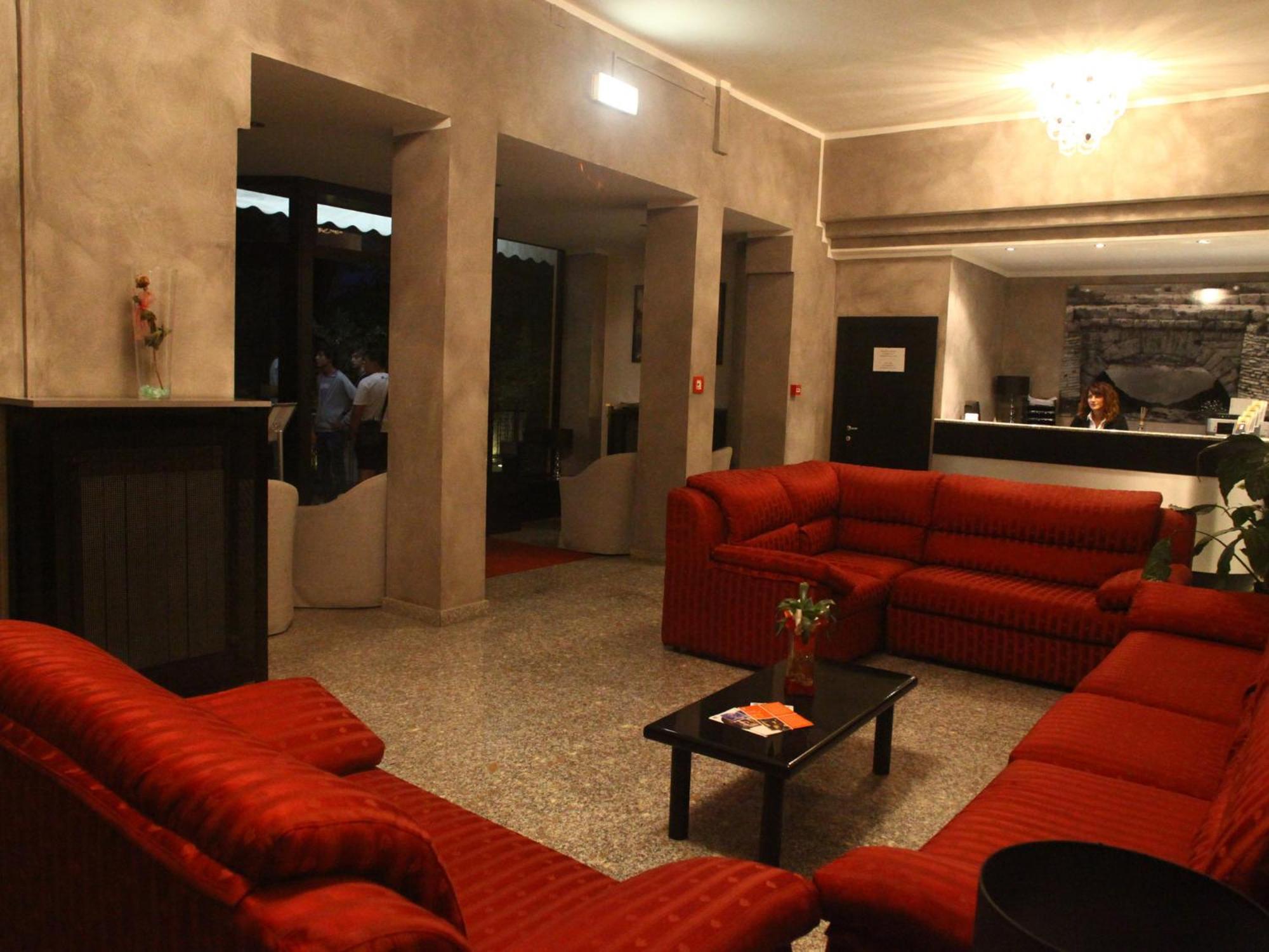 Hotel Pineta Cagli Kültér fotó