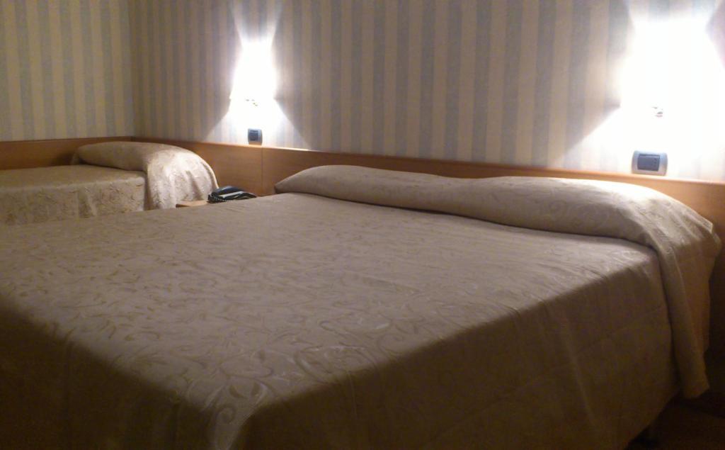 Hotel Pineta Cagli Szoba fotó